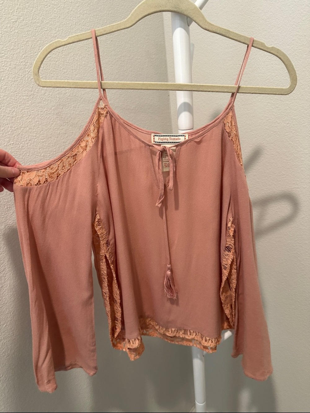Flying Tomato Rose Dust Cold-Shoulder Lace-Trim Cami